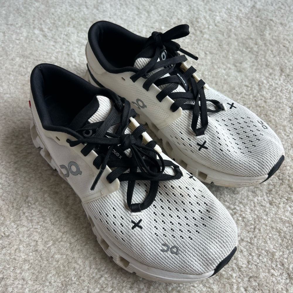 On Cloud X 4 Shoes
